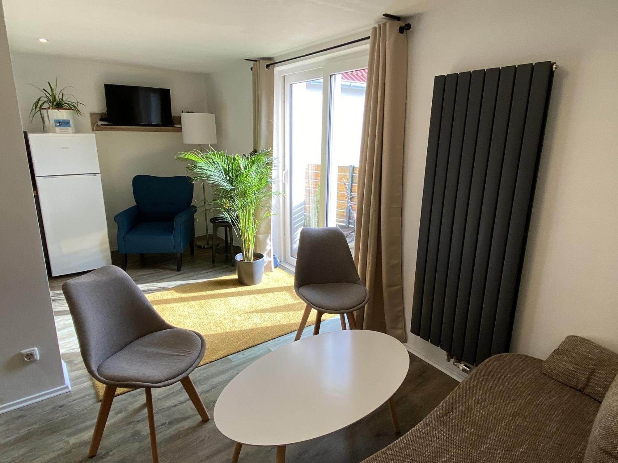 Happynest Apartment *